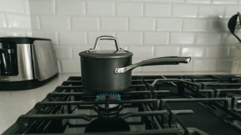 Economia de Gás Encanado e Botijão: Práticas Recomendadas na Cozinha